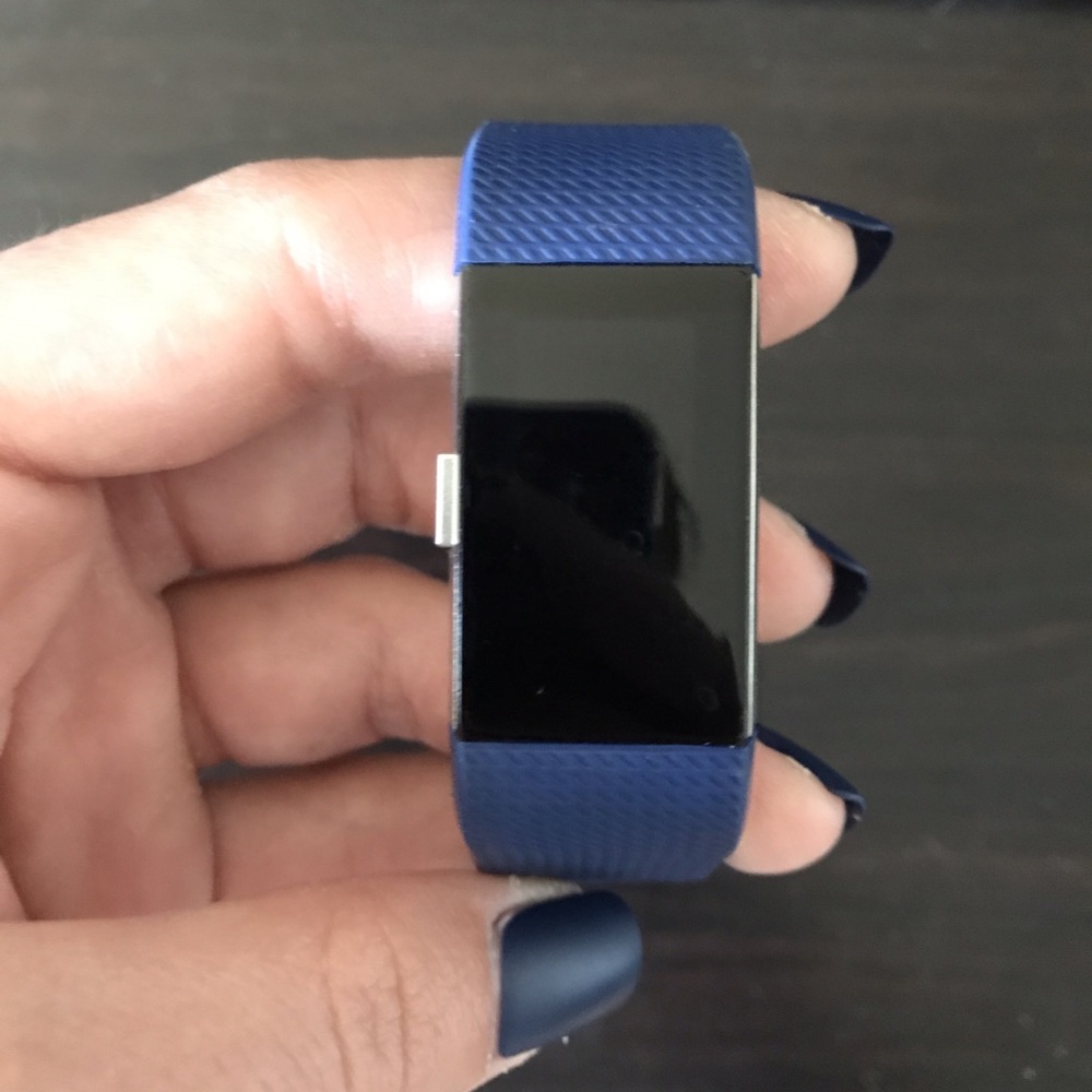 Fitbit Charge 2 + Extra Wristband + Charging Cord